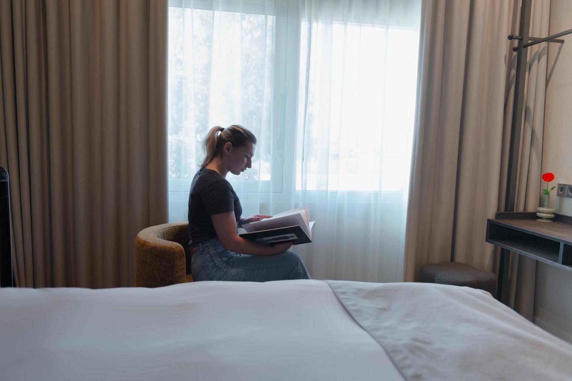Boutique Hotel Herbergh Amsterdam Airport Free Parking Badhoevedorp Eksteriør bilde