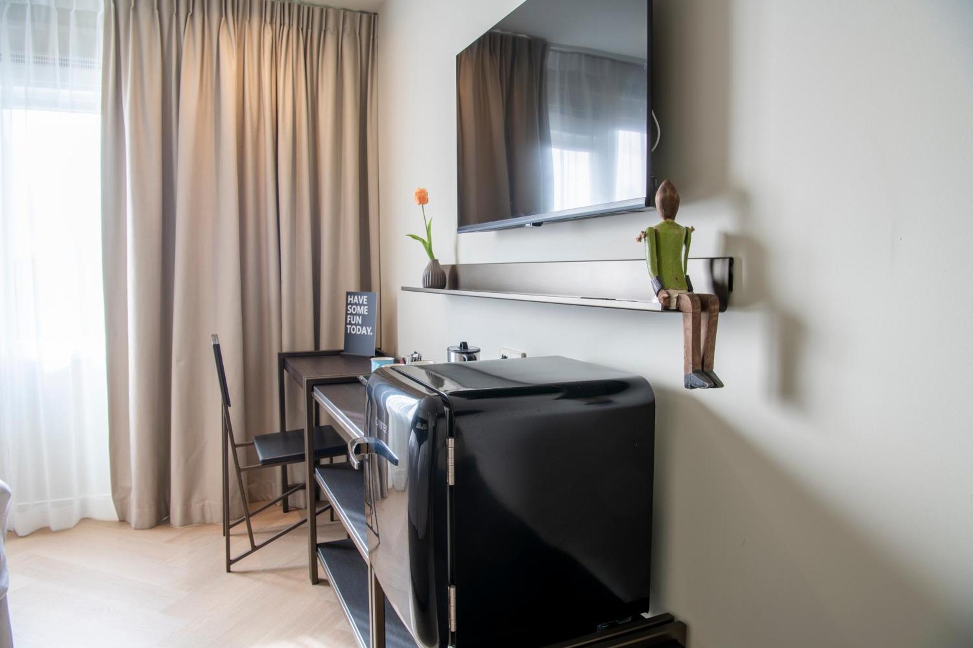 Boutique Hotel Herbergh Amsterdam Airport Free Parking Badhoevedorp Eksteriør bilde